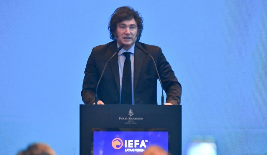 Milei celebró "más de 50.000" despidos en el sector público y confirmó que "se caerán 70.000 contratos más"