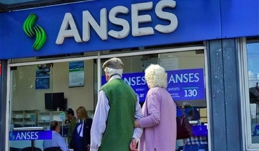 El Gobierno anunció que las jubilaciones las pagarán en 2 cuotas ¿Cuanto y còmo lo cobrarán?