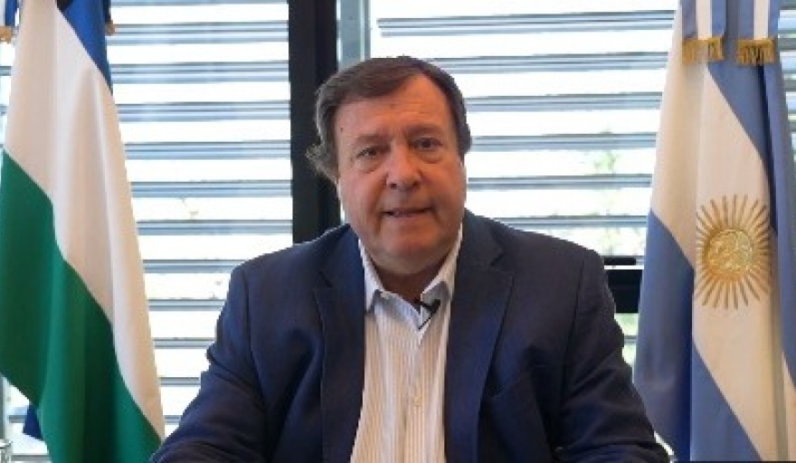 Alberto Weretilneck: "debemos ser muy cuidadosos y precavidos para no repetir viejas historias de crisis financieras”.