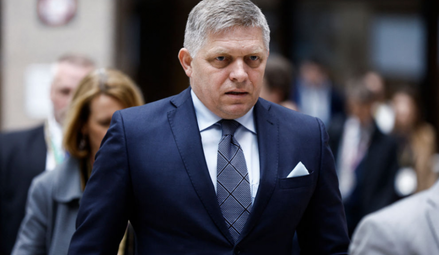 El Primer Ministro de Eslovaquia sufrió un atentado en plena reunión de Gobierno