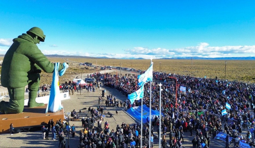 Zapala inauguró el Monumento al Soldado de Malvinas más grande del país