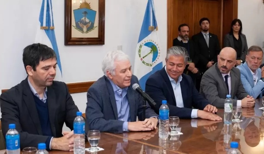 Vaca Muerta: YPF construirá un gasoducto que beneficiaría a los habitantes de Añelo