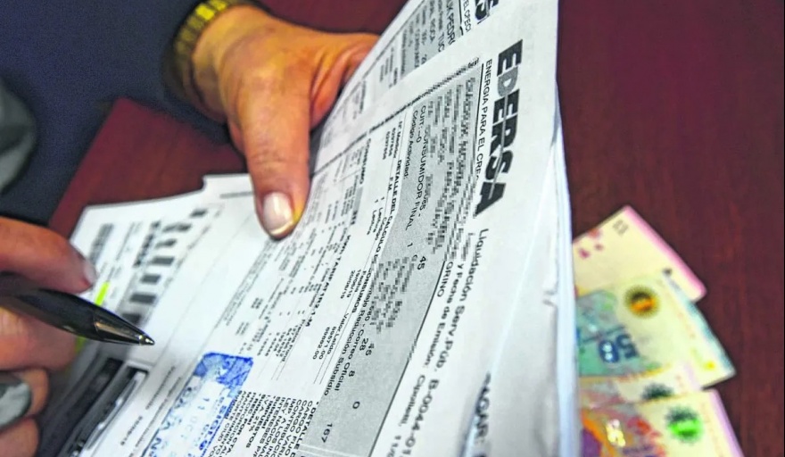 Ahora el Gobierno anuncia que más de 1,7 millones de hogares se tendrán que inscribir para tener tarifas subsidiadas
