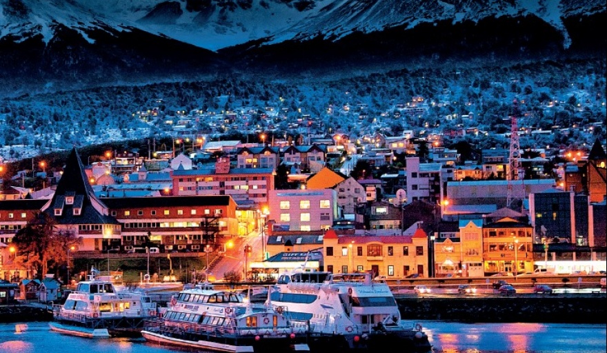 Ushuaia larga el cronograma de la "Noche más Larga" del año: Habrá propuestas teatrales y musicales para todas las edades