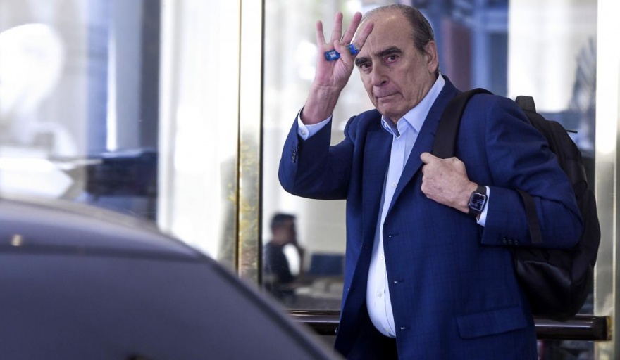 Sin Milei, Francos encabeza la reunión de gabinete de ministros