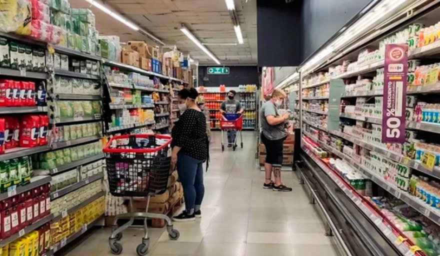 Preocupante caída del consumo de carne vacuna, lácteos y panificados