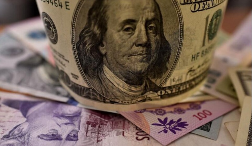 Récord: el dólar blue alcanza los $1500