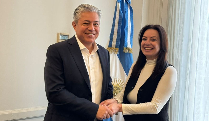 Figueroa visitó a Petovello en Capital Humano