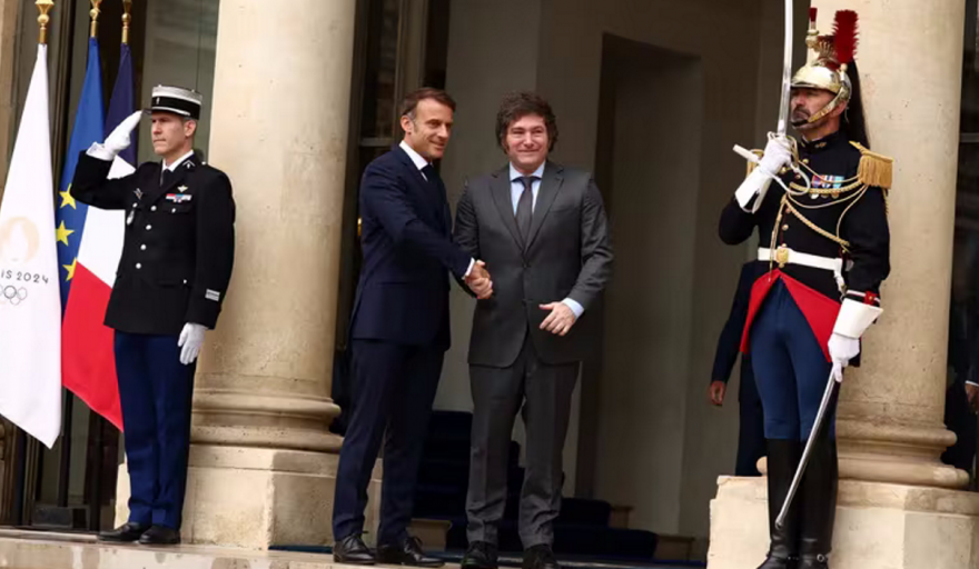 Milei se reunió con Macron en el Palacio Eliseo