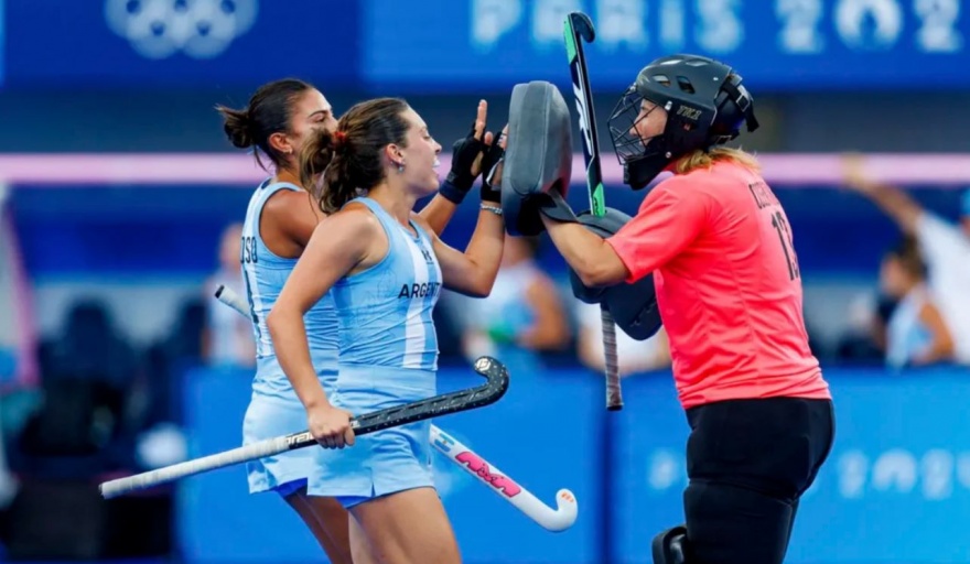Con una heroíca Cosentino, Argentina avanzó por penales a Semifinales