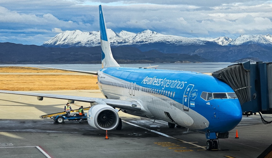 Milei decretó que Aerolíneas Argentinas quede sujeta a privatización