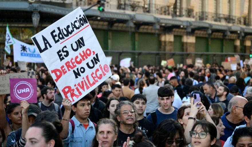 Las universidades de todo el país debaten en asambleas como proceder ante la desfinanciación universitaria