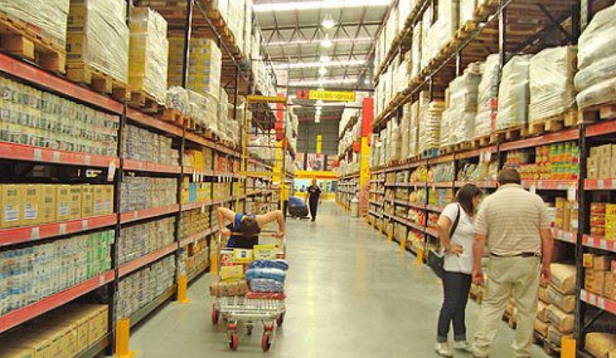 El consumo masivo se derrumbó 22% en septiembre, según cálculos privados
