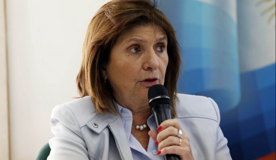 Bullrich llega a Bariloche para participar de un curso
