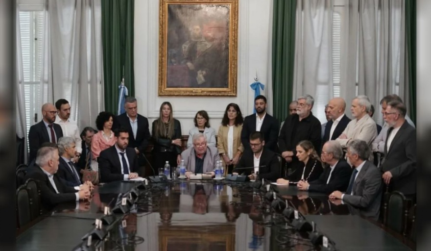Gelpi, rector de la UBA, brindó una conferencia de prensa y defendió a la institución