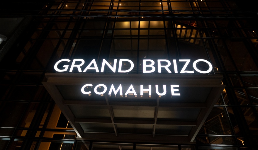 El hotel Comahue presentó su nueva identidad:  “Grand Brizo Comahue”