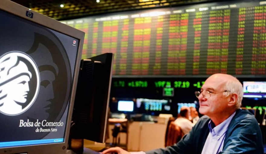 El panel líder de la Bolsa porteña marca un nuevo récord tras anuncio de Caputo