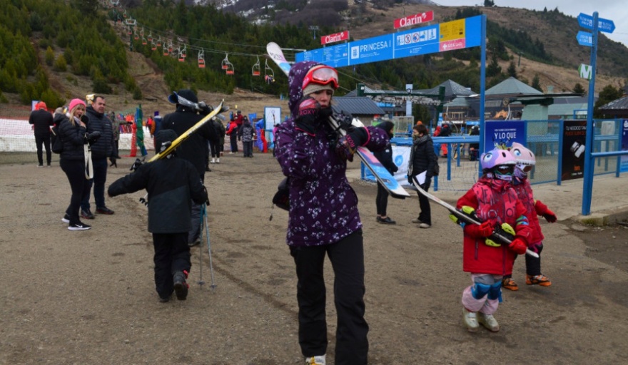 Caen las reservas en Bariloche y es preocupante la situación por las pocas nevadas en esta temporada