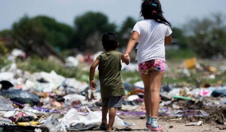 Según la UCA, la pobreza alcanza al 49,9% de los argentinos