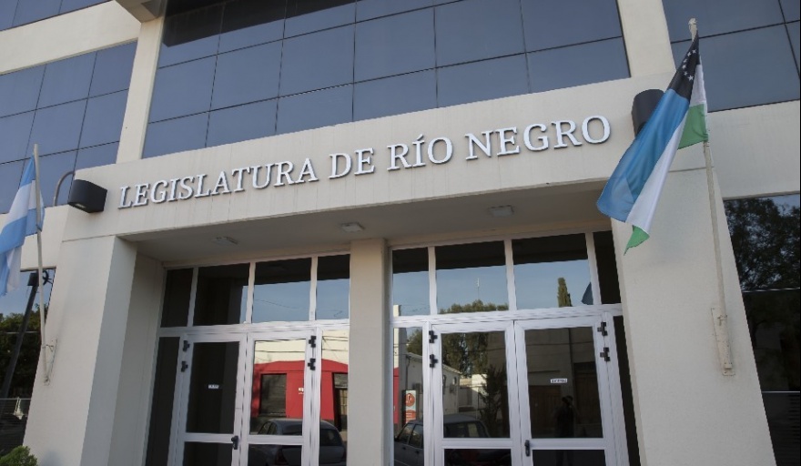 Río Negro debate una nueva prórroga petrolera: foco en inversiones y desarrollo