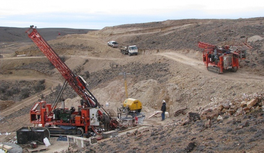 Una empresa sudafricana cierra un acuerdo por u$s14 millones para explorar una mina de oro en Santa Cruz