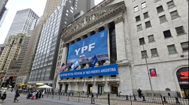 YPF: la Cámara de Apelaciones de Nueva York suspendió por tiempo indeterminado la entrega del 51% de las acciones y Argentina celebra un fallo favorable