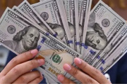 Crece la presión sobre el dólar tras la derrota de LLA: algunos bancos ya lo venden a $1.470, un 7% más que el viernes