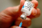 El gobierno provincial continúa con la distribución de vacunas y medicamentos