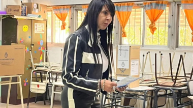 Lorena Villaverde votó en Cipolletti, desafiante ante las críticas y en busca de continuidad libertaria