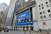 YPF: la Cámara de Apelaciones de Nueva York suspendió por tiempo indeterminado la entrega del 51% de las acciones y Argentina celebra un fallo favorable