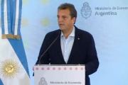 El Ministro de Economia, Sergio Massa, anunció nuevas medidas de alivio fiscal para pequeños contribuyentes y pymes