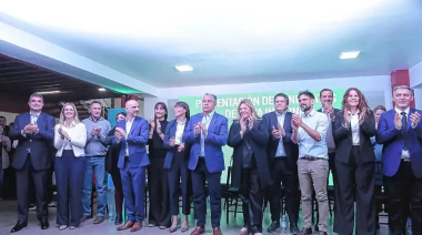 Figueroa presentó su lista con figuras leales y outsiders para imponer “La Neuquinidad” en octubre