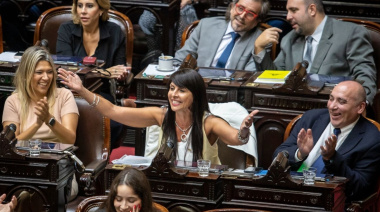 Lorena Villaverde, la Diputada libertaria acusada de "narco" confirmó su candidatura al senado por Río Negro