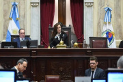 Revés para Milei: el Senado sancionó por unanimidad el aumento de haberes, un bono extra y la moratoria