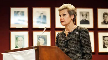 Argentina busca frenar la entrega de acciones de YPF y espera una decisión clave de la jueza Loretta Preska