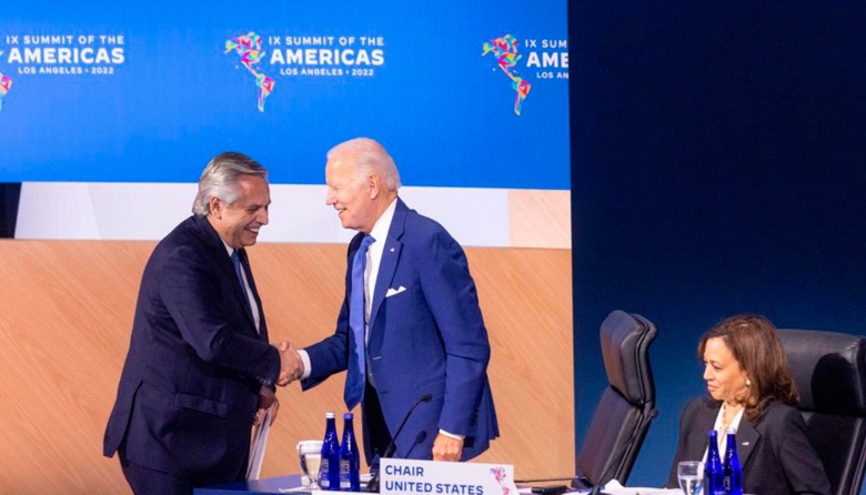 Alberto Fernández viajó a los Estados Unidos y se reunirá con Joe Biden