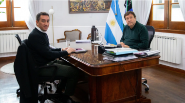 Castro y Weretilneck se reunieron y acordaron finalizar la obra de la Terminal de Ómnibus