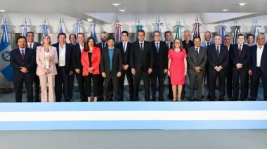 Massa obtiene el apoyo de 19 gobernadores del país
