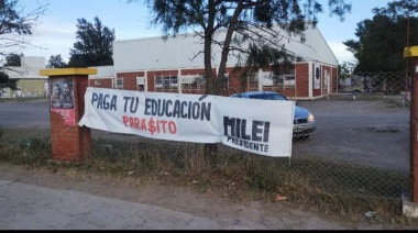 En la Universidad nacional del Comahue ubicada en la ciudad de Viedma, seguidores de Milei se muestran en contra de la educación pública