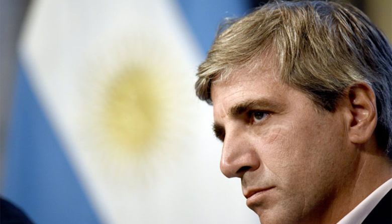 Un "off" devino en conflicto: Caputo tuvo que salir a desmentir un recorte del streaming de Fantino