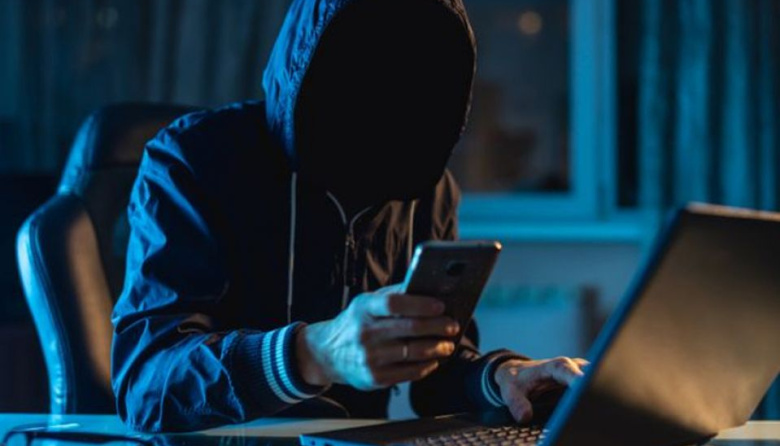 Escándalo en la Comarca: denuncian red ilegal que vendía fotos íntimas de más de 200 mujeres por Telegram