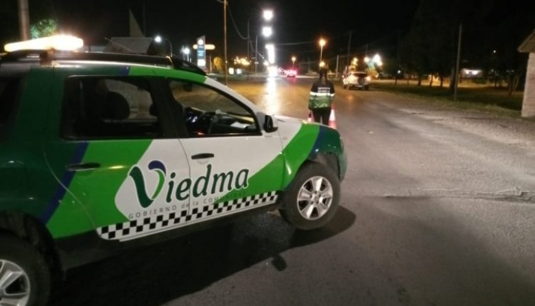 Viedma refuerza los operativos nocturnos: “Han dado resultado y se van a intensificar”, afirmó Domínguez