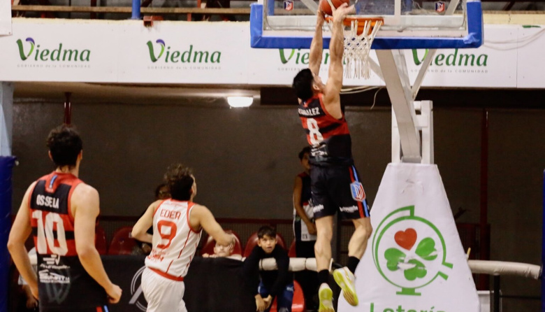 Deportivo Viedma ganó un partidazo ante La Unión y estira su gran racha en el Cayetano Arias