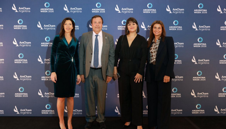 Río Negro: la oposición exige detalles sobre la comitiva y los gastos del viaje de Weretilneck y Andrea Confini a Nueva York