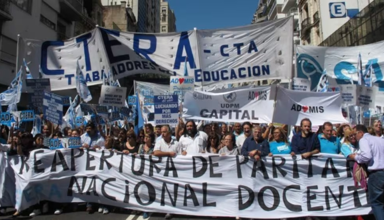 La Justicia ordenó aplicar la ley de financiamiento universitario y recomponer salarios docentes