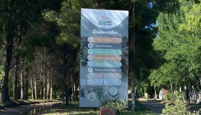 Cipolletti: Rodrigo Buteler contrató publicidad por más 26 millones de pesos para un cartel en la vía pública