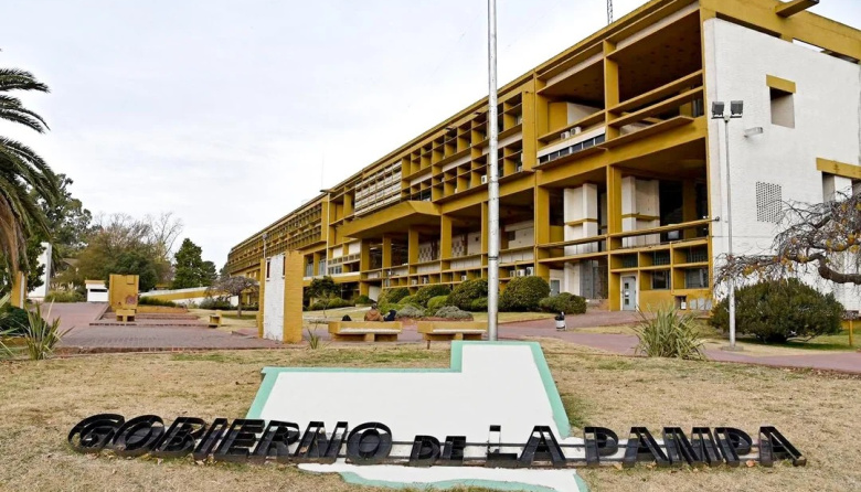 Crisis política y tensión en el oficialismo: el escenario de Milei impacta en La Pampa y reconfigura el mapa hacia 2027