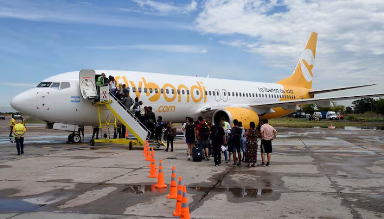 Flybondi agrava su crisis: no pagó sueldos y crecen las señales de quiebre