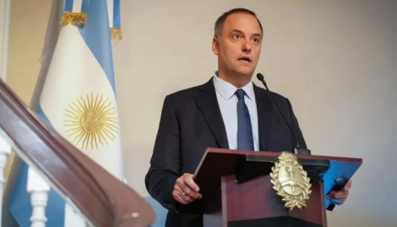 Adorni, bajo la lupa: crecen las dudas sobre su patrimonio e hipotecas