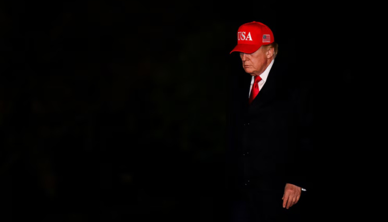 EE.UU. bloquea puertos iraníes en Ormuz y golpea el crudo que va a Asia